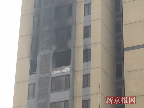 亦庄亦城茗苑小区9号楼燃气爆炸着火发生火灾 有伤亡